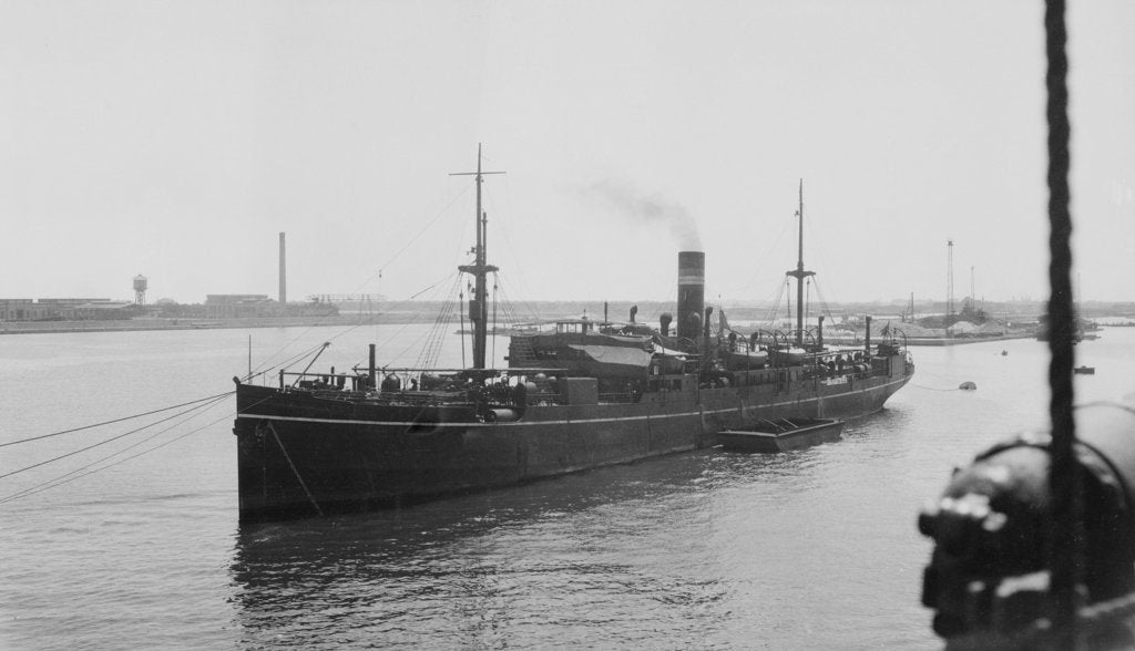Detail of General cargo vessel 'Sultania' (Br, 1907), anchored and moored at Port Said by Anonymous