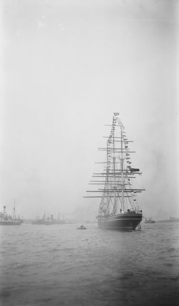 Detail of Stern view of Cutty Sark June 1938 by unknown