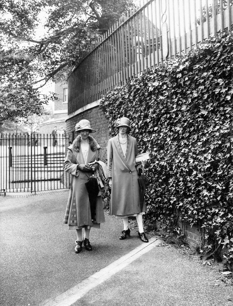 Detail of Two female tourists on the Meridian Line, Greenwich by unknown