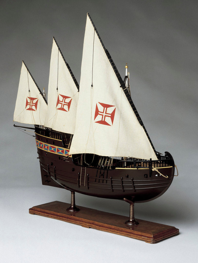 Detail of A full hull model of a Portugese caravel by Museu de Marinha