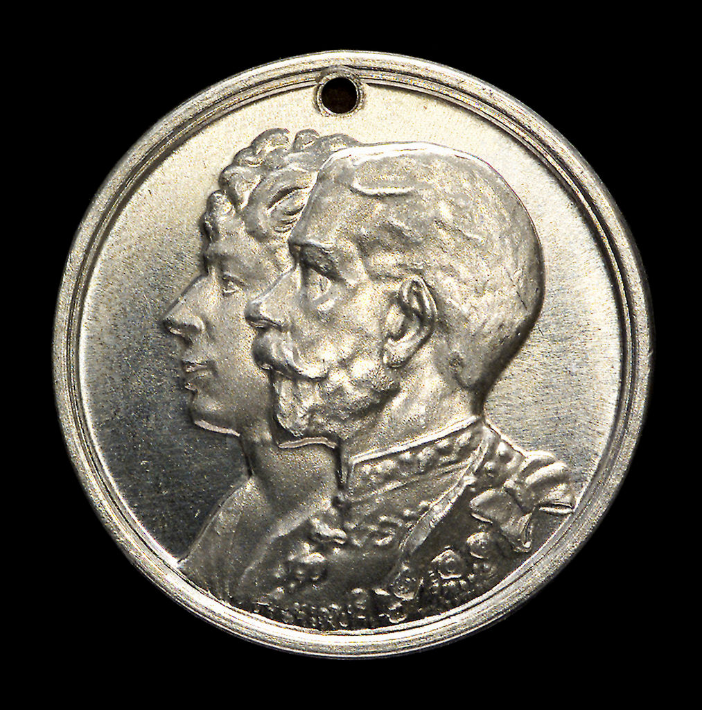 Detail of Daily Record medalet commemorating RMS 534 ('Queen Mary'); obverse by unknown