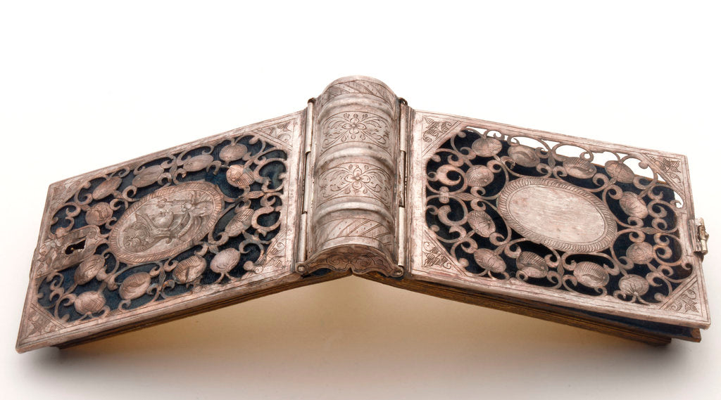 Detail of Horizontal dial, outside covers by unknown