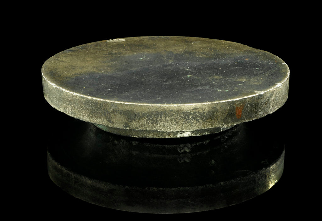 Detail of A Newtonian primary mirror of speculum metal with a focal length of 1ft 6ins by William Herschel