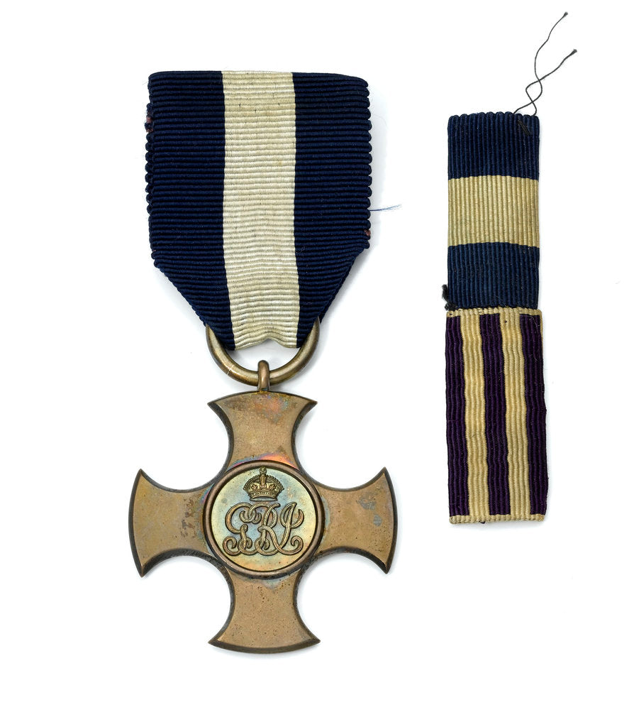 Detail of Distinguished Service Cross, obverse by Garrard & Co.