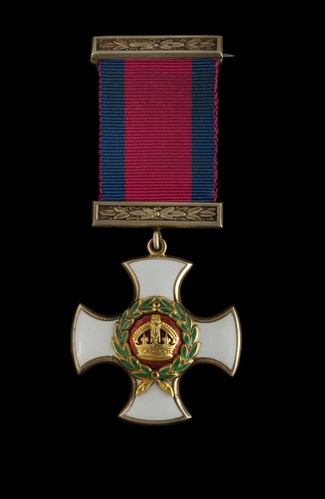 Detail of Distinguished Service Order 1938-1948, obverse by Garrard & Co.