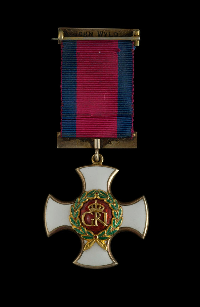 Detail of Distinguished Service Order 1938-1948, reverse by Garrard & Co.