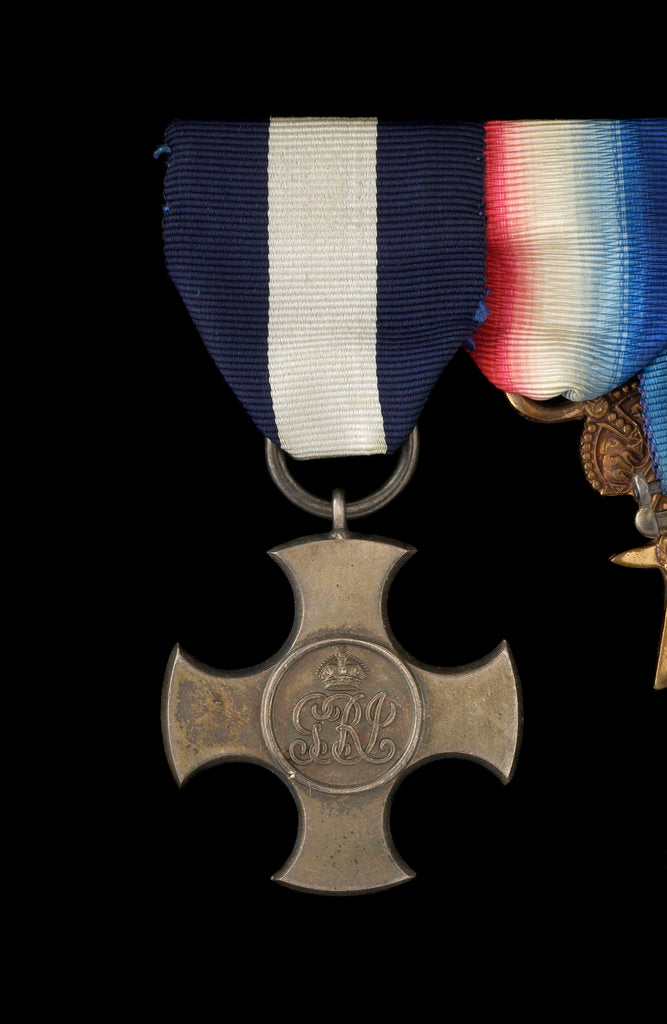 Detail of Distinguished Service Cross 1914-36, obverse by Garrard & Co.