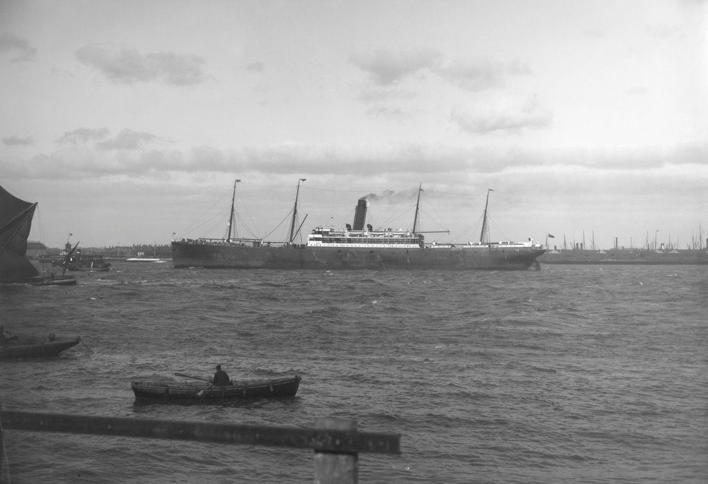 Detail of Cargo liner 'Marquette' (Br, 1898), Atlantic Transport Line, under way by unknown