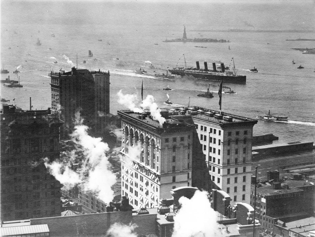 Detail of 'Lusitania' (Br, 1907) entering New York harbour by unknown
