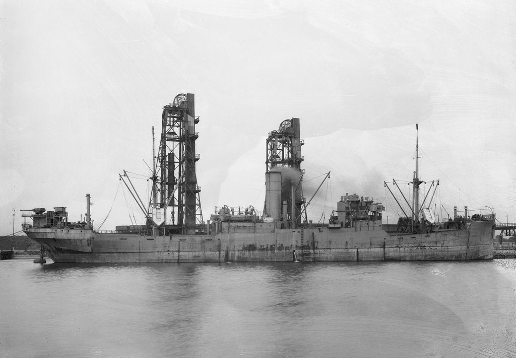 Detail of HMS 'Eridge' (1916), paddle minesweeper, during trials period by unknown