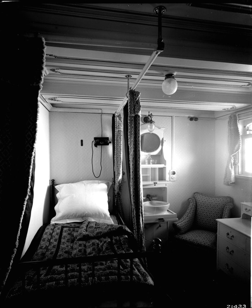 Detail of Duke of Connaught's Bedroom on the 'Empress of Ireland' (1906) by Bedford Lemere & Co.