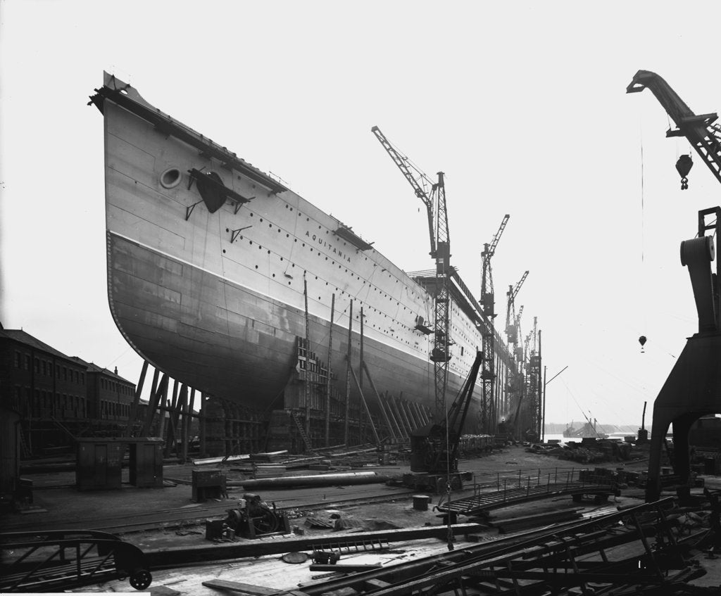 Detail of Bow view of the 'Aquitania' (1914) on the stocks by Bedford Lemere & Co.