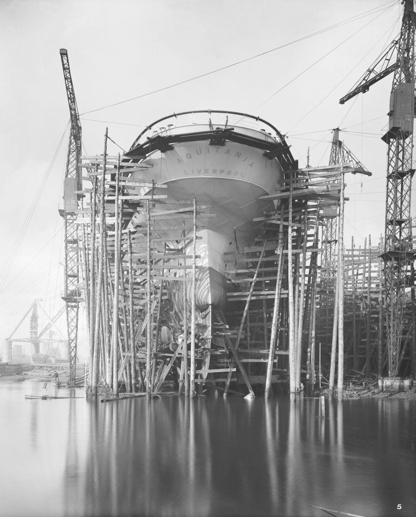 Detail of Stern view of the passenger liner 'Aquitania' (1914) on the stocks by Bedford Lemere & Co.