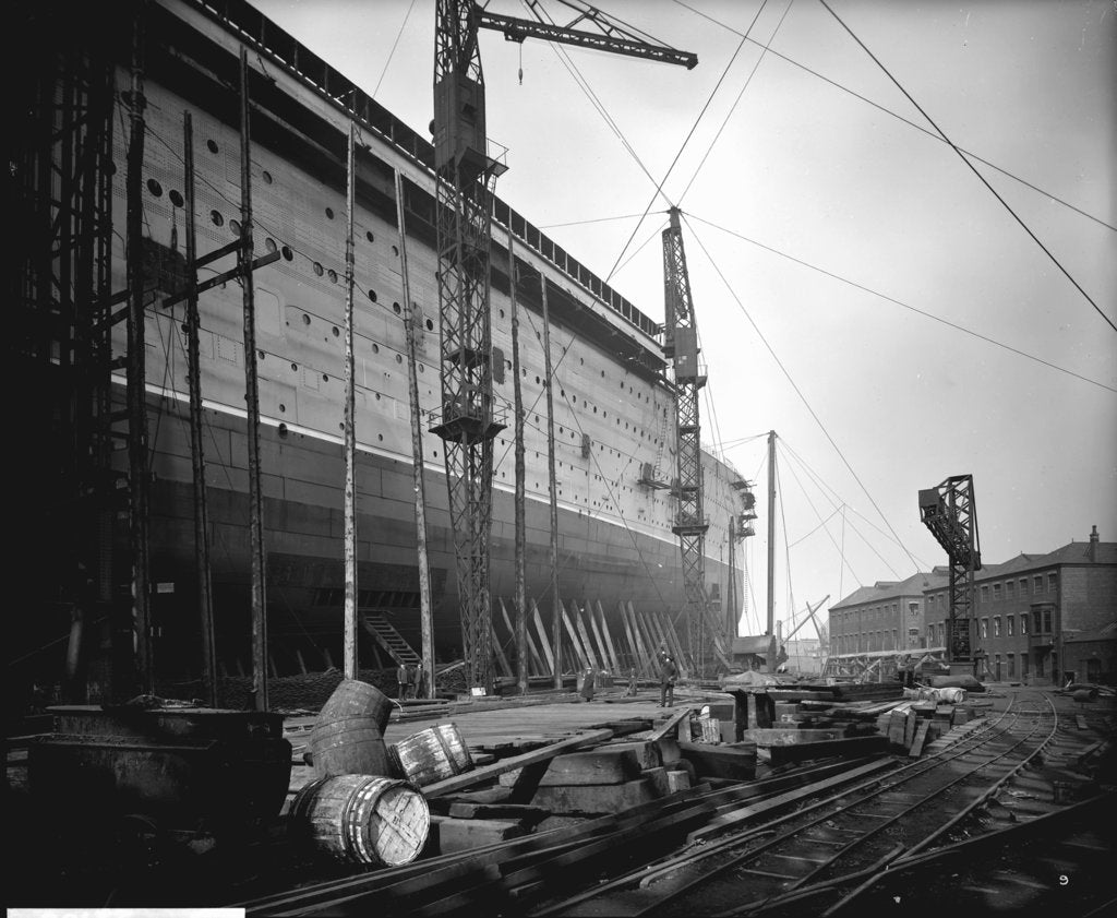 Detail of Fore part of the passenger liner 'Aquitania' (1914) on the stocks by Bedford Lemere & Co.