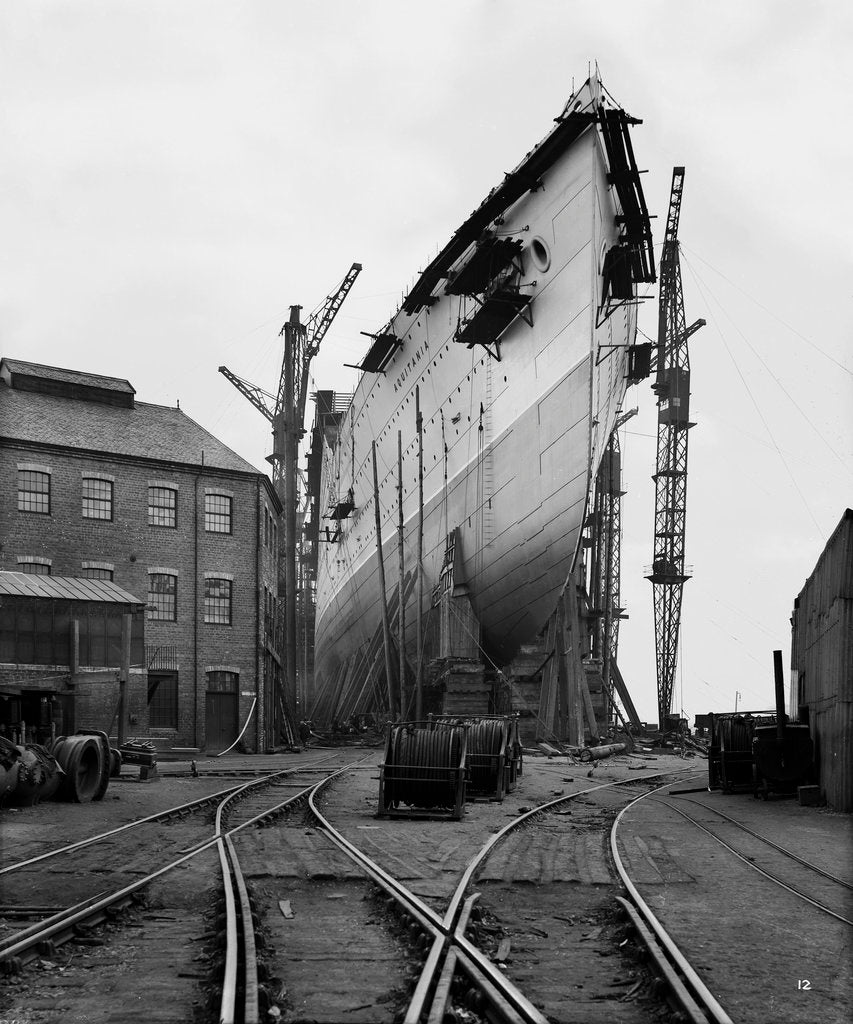 Detail of Bow view of the 'Aquitania' (1914) on the stocks by Bedford Lemere & Co.