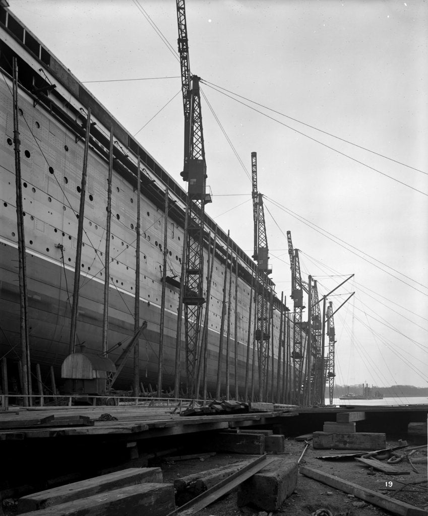 Detail of Amidship part of the 'Aquitania' (1914) on the stocks by Bedford Lemere & Co.