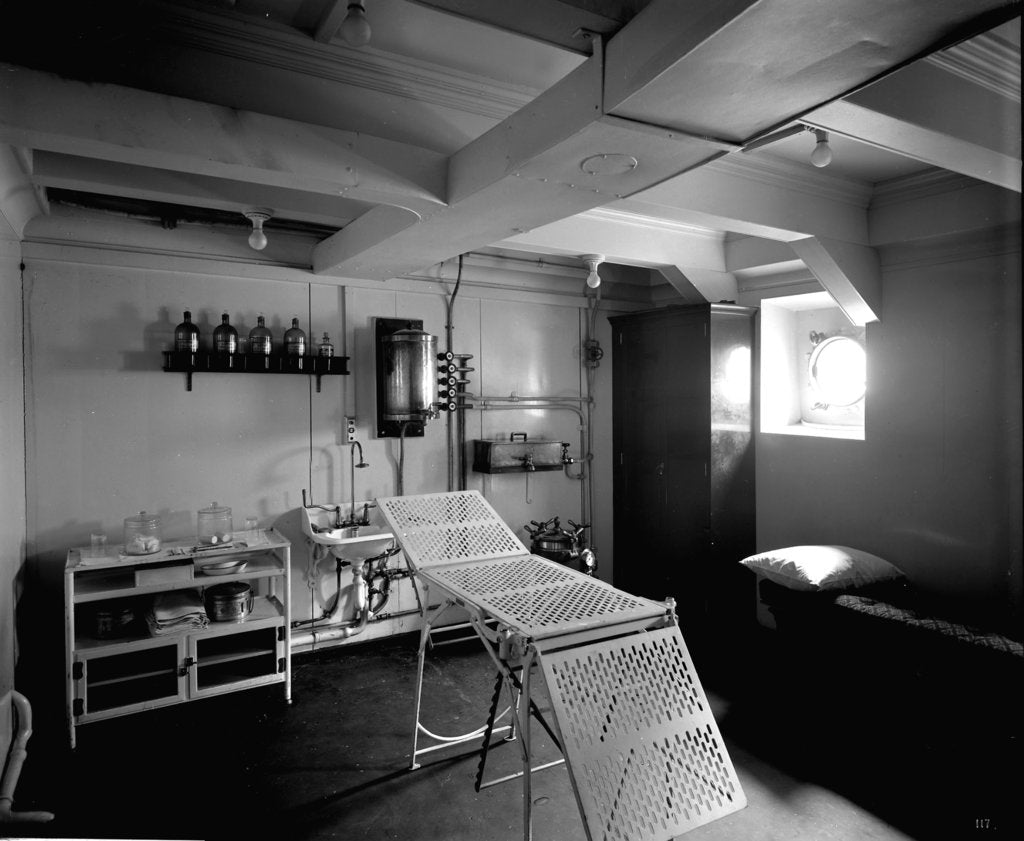 Detail of Operating Room on the 'Aquitania' (1914) by Bedford Lemere & Co.