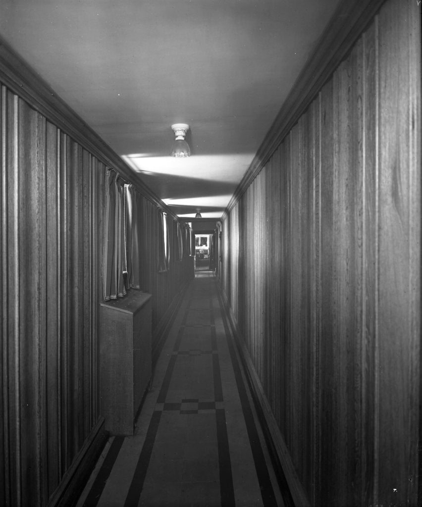 Detail of Cabin Class passage on the 'Missanabie' (1914) by Bedford Lemere & Co.