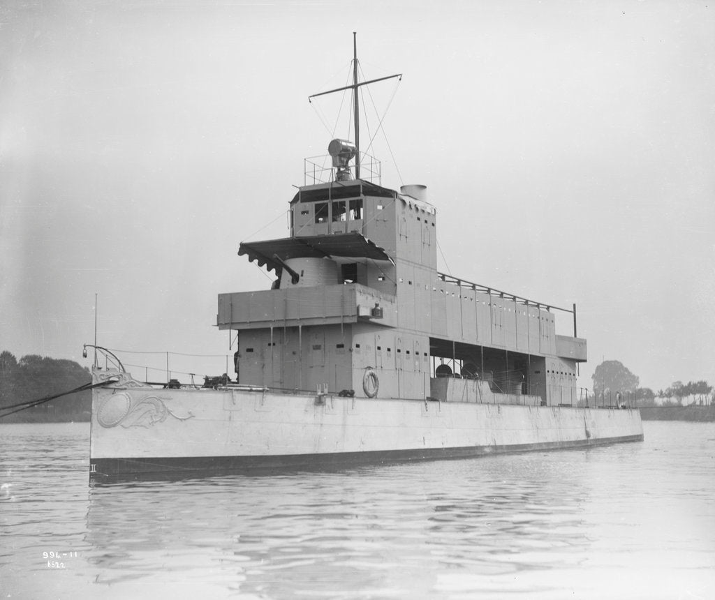 Detail of 'Melik' 1897, moored off Chiswick during builder's trials by unknown