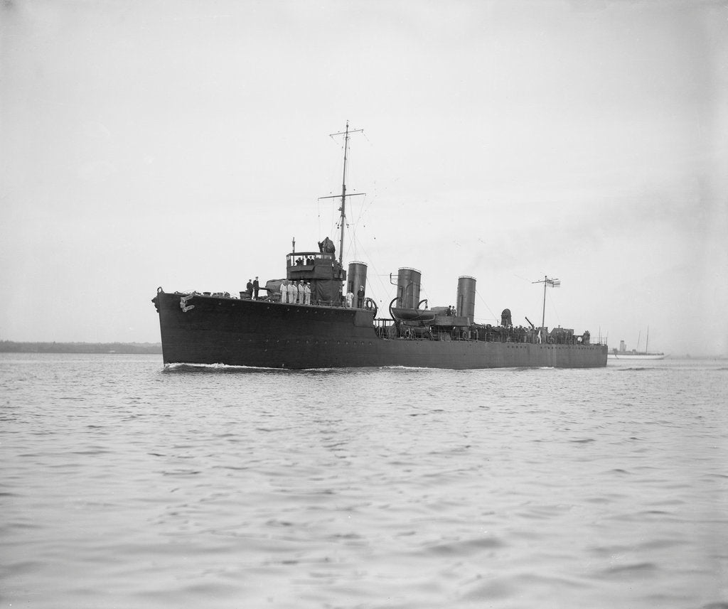 Detail of Torpedo boat destroyer HMS 'Meteor' (1914), under way in Southampton Water by unknown