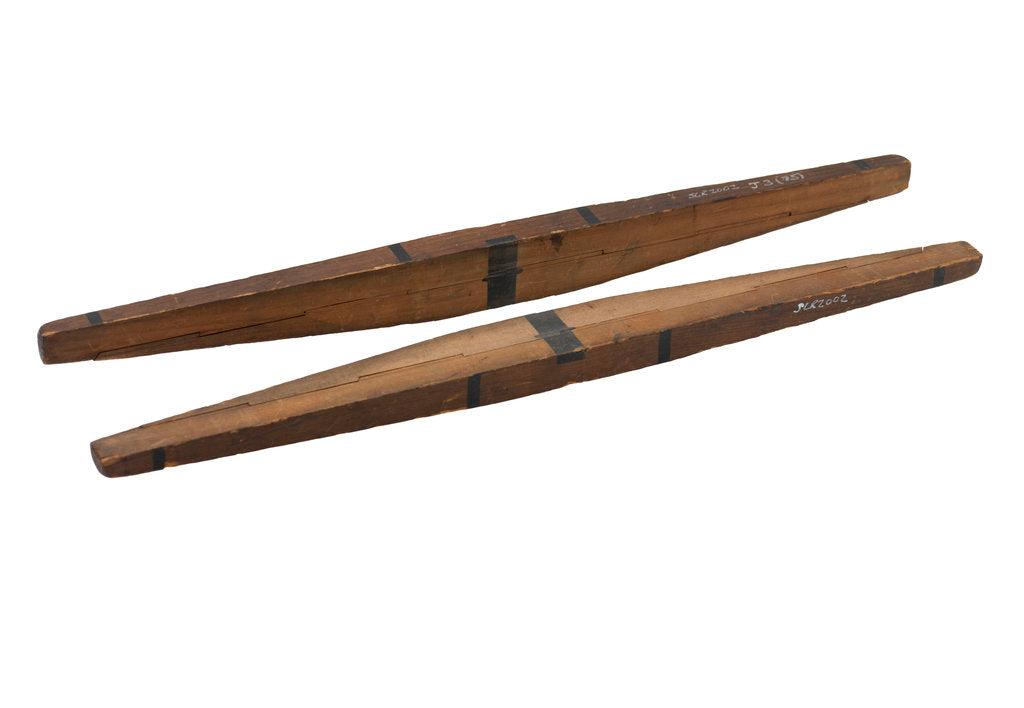 Detail of Anchor stock - split in two by unknown