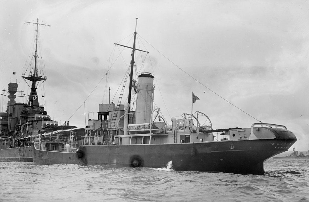 Detail of 'Petronel' (Br, 1918) alongside 'Repulse' (Br, 1916) by unknown