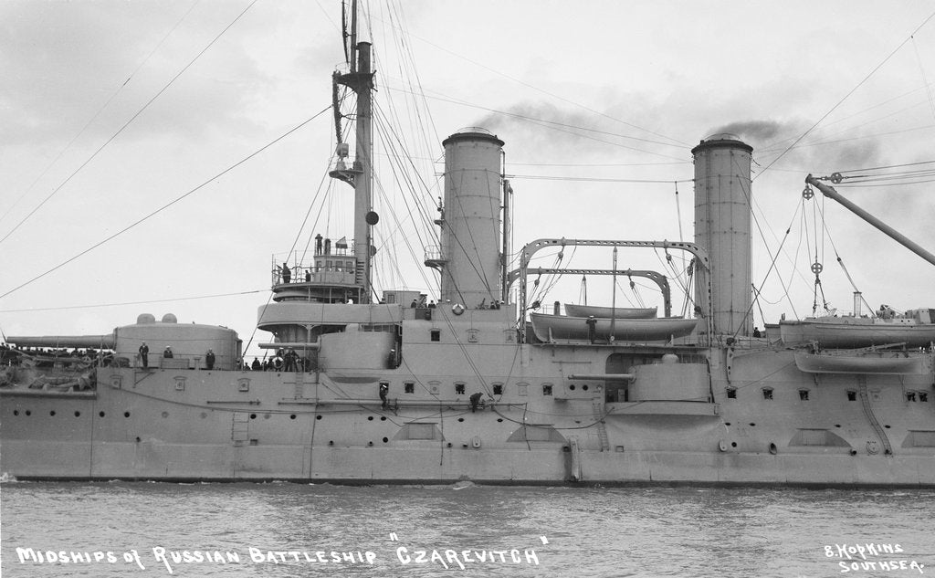 Detail of Battleship 'Tsessarevitch' (Ru, 1901) close-up amidships by unknown
