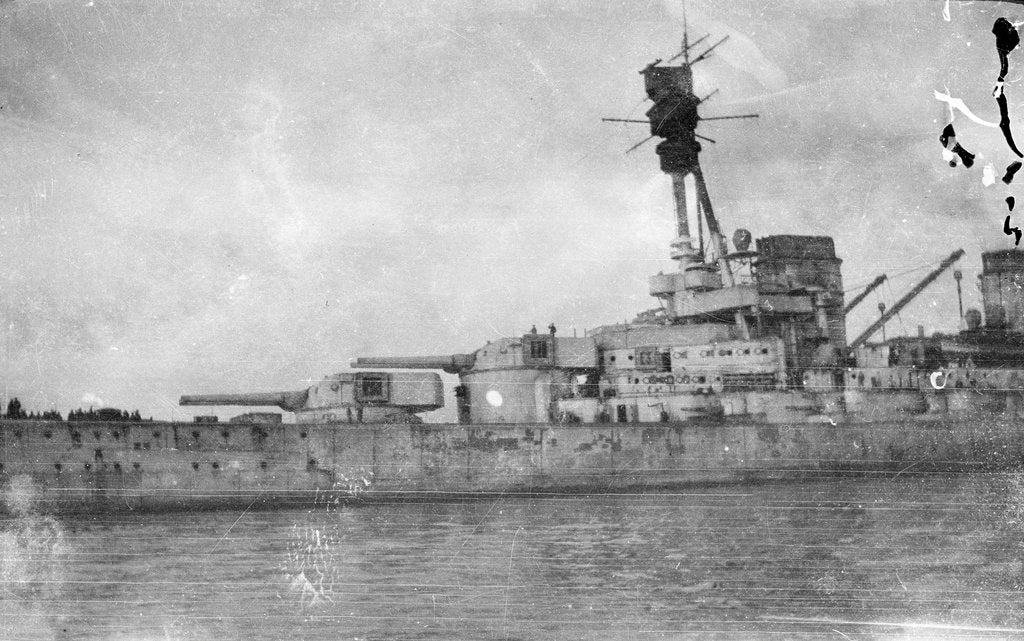 Detail of Battlecruiser 'Hindenburg' (Ge, 1915) in Scapa Flow by unknown