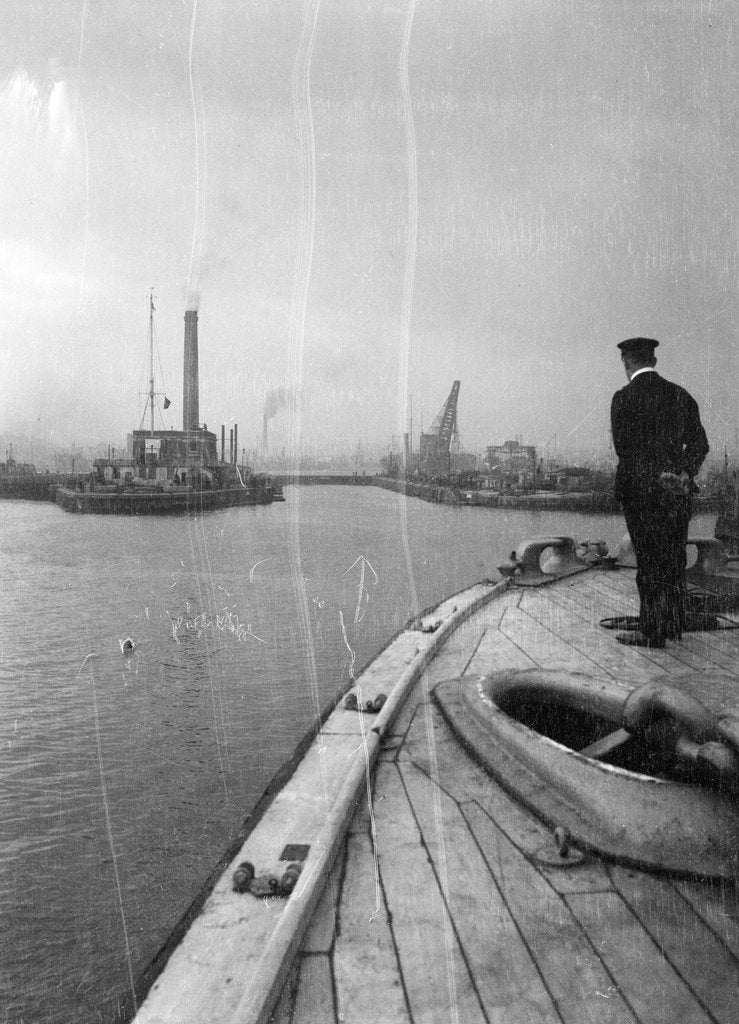 Detail of HMS 'Aurora' (1913) by Lieutenant Geoffroy William Winsmore Hooper