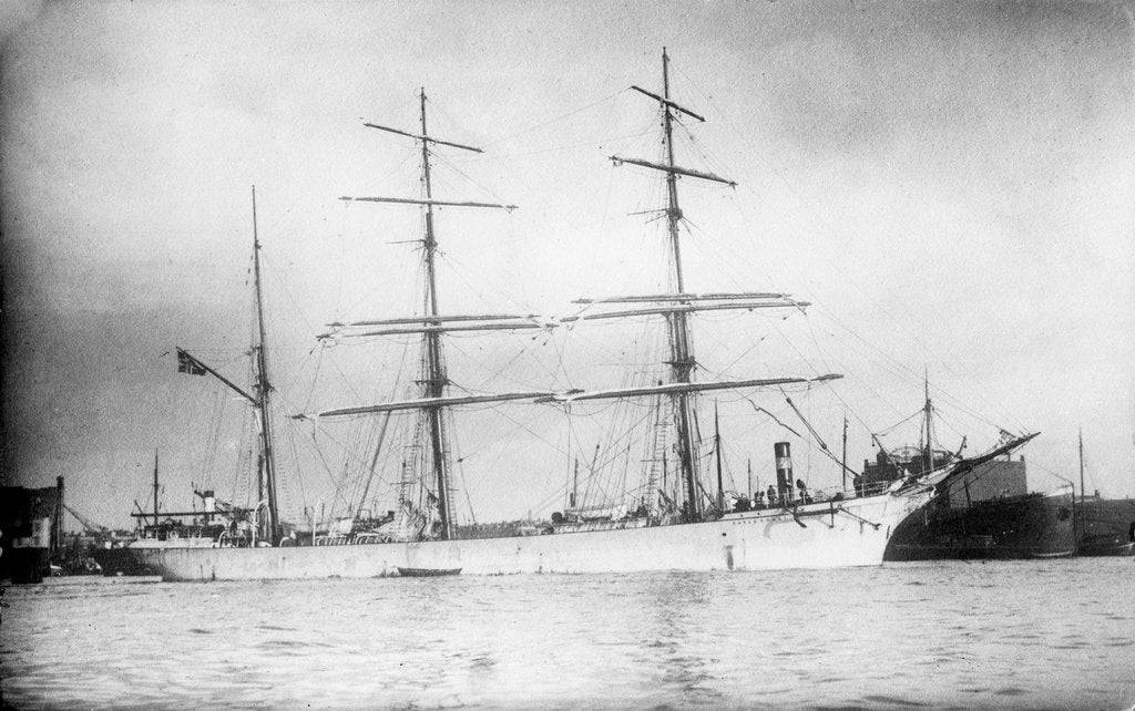 Detail of 'Earlscourt' (No, 1885) at moorings by unknown