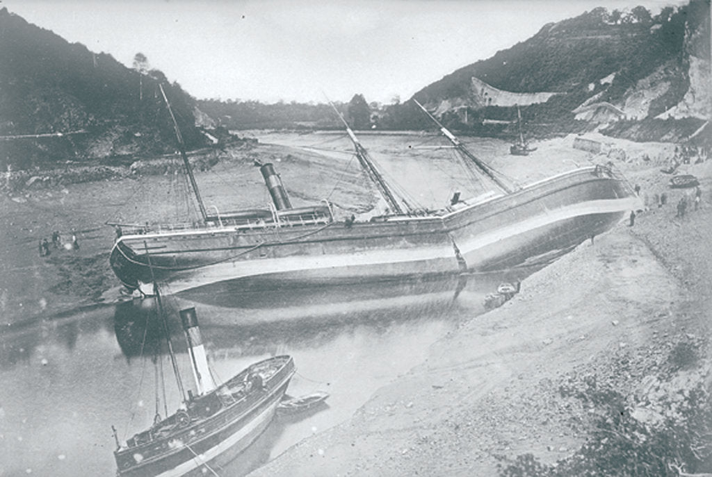 Detail of 'Gipsy' wrecked in the Avon by unknown
