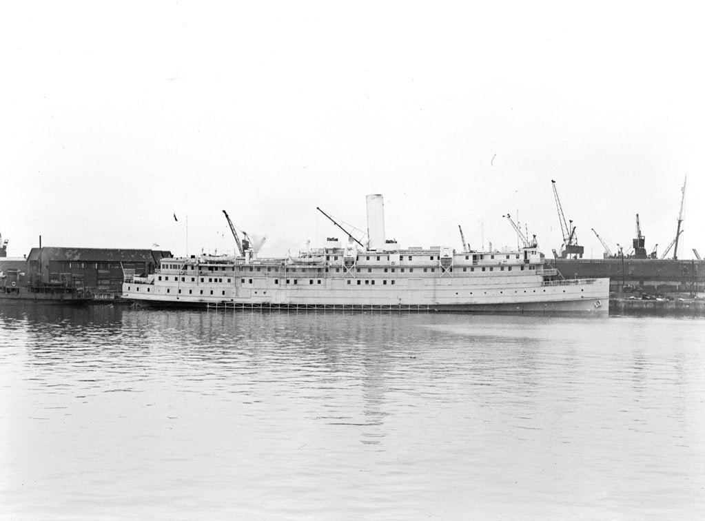 Detail of A starboard broadside view of 'President Warfield' (1928) at quayside by unknown