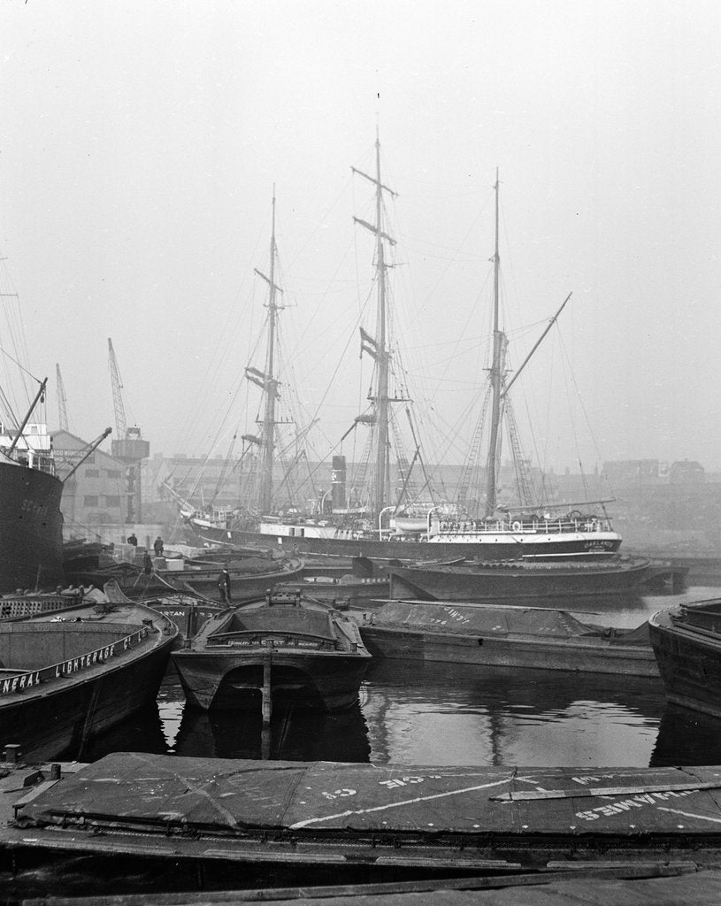 Detail of 'Oakland' (Fi, 1876) 1933 in Regent's Canal Dock, with lighters in foreground by unknown