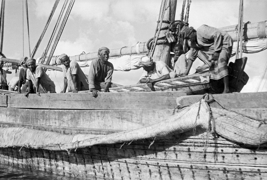 Detail of Rigging the bulwarks, Zanzibar by Alan Villiers