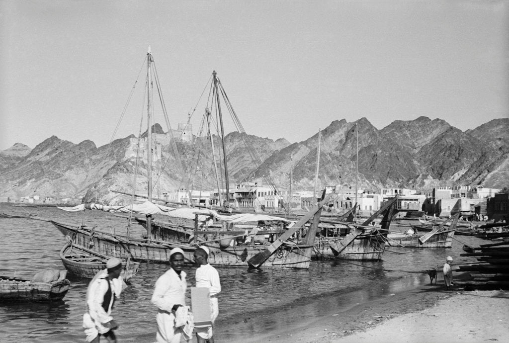 Detail of Badans at Mutrah by Alan Villiers