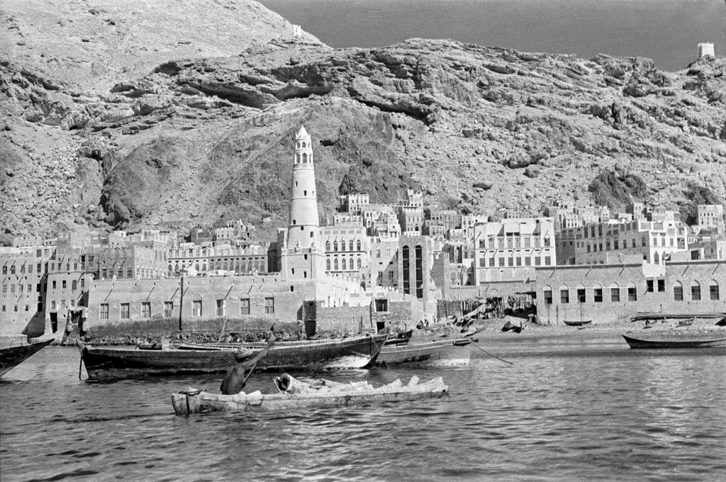 Detail of Mukalla waterfront by Alan Villiers