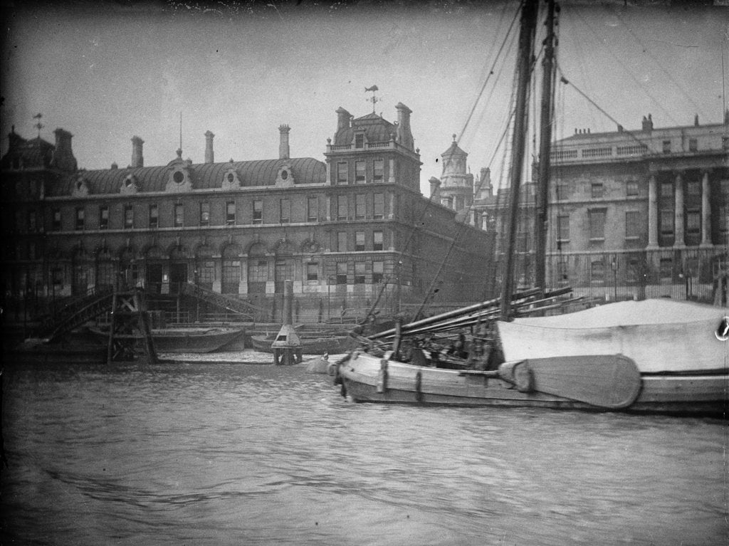 Detail of View from the Thames just east of Blackfriars Bridge, looking north towards the river frontage of Billingsgate Market (on left) and the Custom House (on right), 1907 by unknown