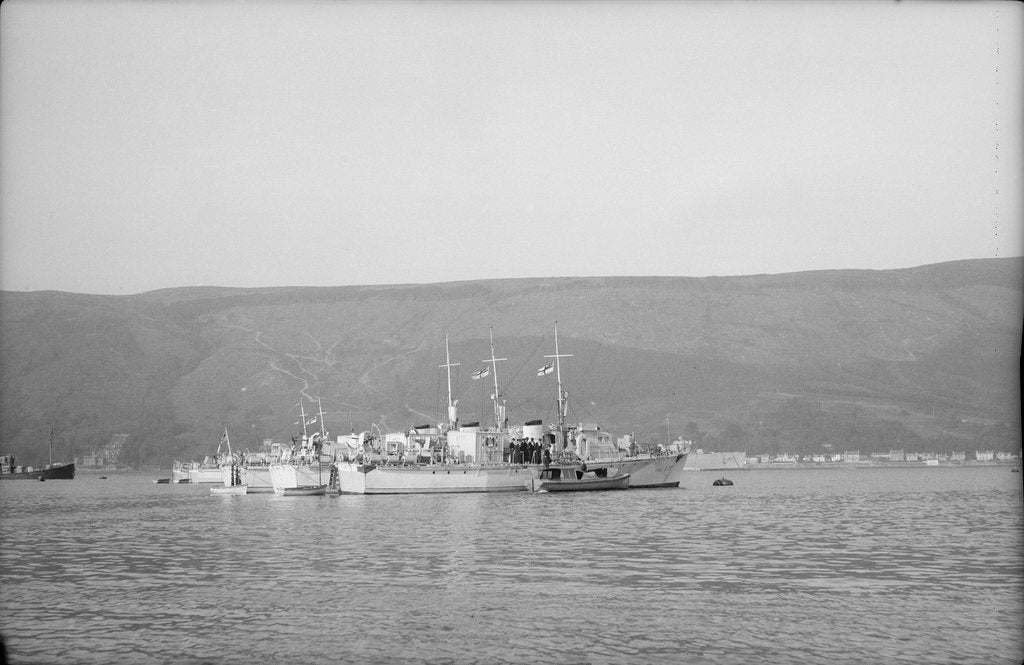 Detail of Photograph of vessel 'RML539' (1942) a starboard side view, taken from just abaft the beam, of the vessel at moorings in Holy Loch in 1945 with four other rescue launches in the same line by unknown