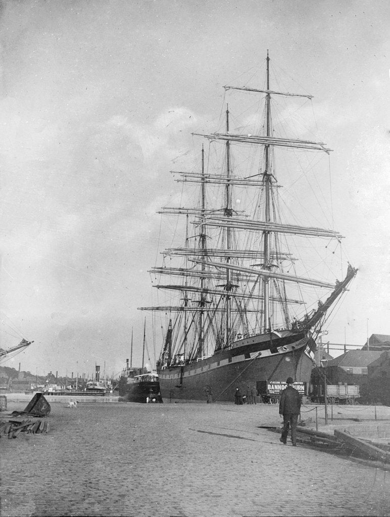 Detail of 'Saragossa' (1902) at Dundee when new by unknown