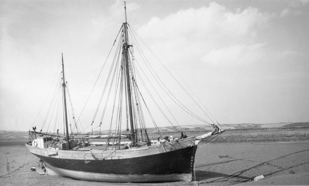 Detail of 'Garlandstone' auxilary ketch, dried out at Braunton Pill by unknown