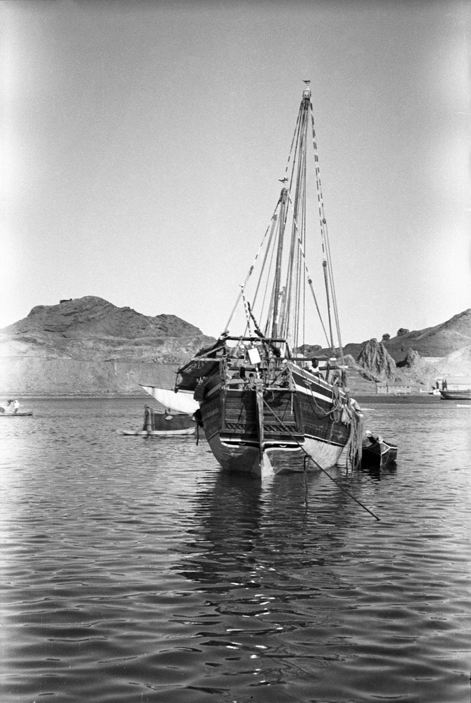 Detail of A small Yemeni sambuk lies at anchor, Ma'alla by Alan Villiers
